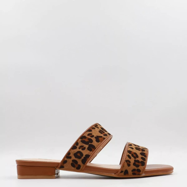 Flat σανδάλια με λουράκια Vera Blum VB510329