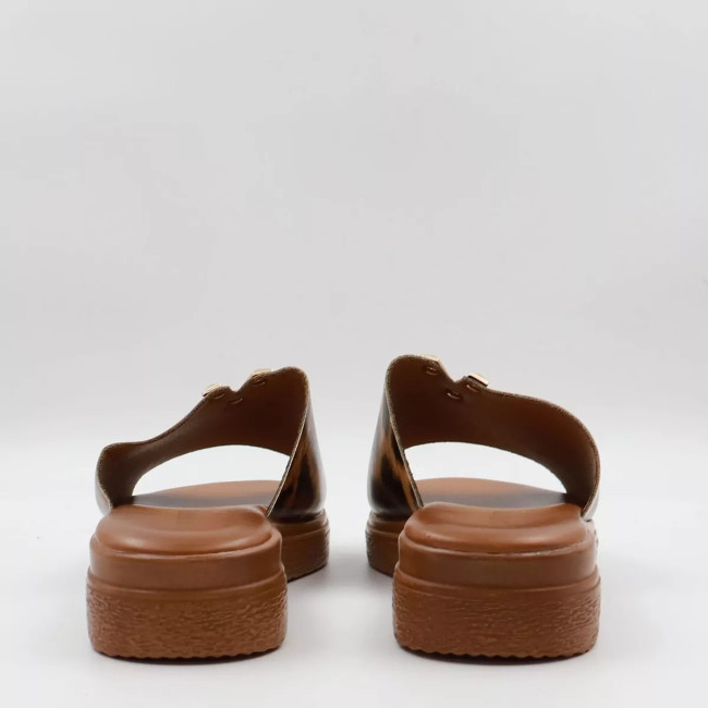 Flatform σανδάλια με διακοσμητικό Dimantique ML361