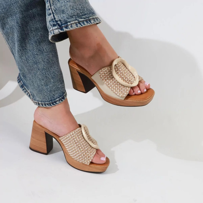 Mules με διακοσμητική αγκράφα Sweet shoes XF001