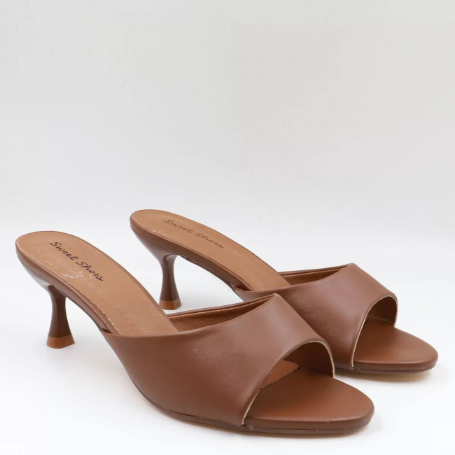 Mules με φαρδιά φάσα LY7969