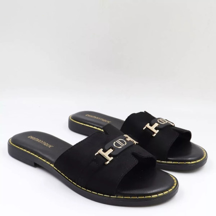 Flat Σανδάλια με διακοσμητική αγκράφα ML550
