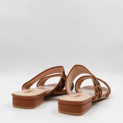 Flat σανδάλια με λουράκια Vera Blum VB510329