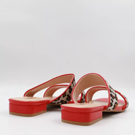 Flat σανδάλια με λουράκια Vera Blum VB510329