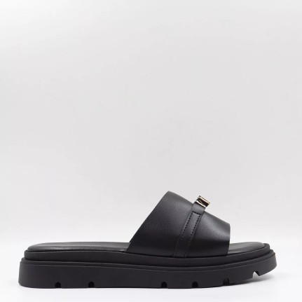 Flatform Σανδάλια με διακοσμητική αγκράφα ML540
