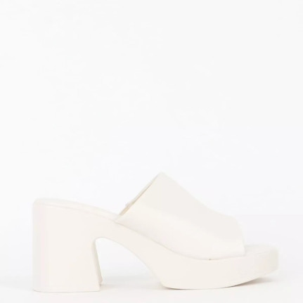 Mules με φαρδιά φάσα & φιάπα Sweet shoes YL5019