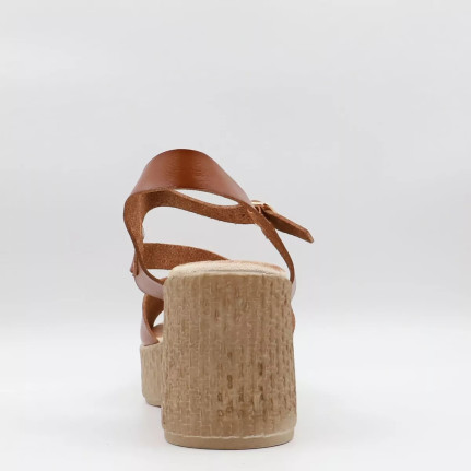 Πέδιλα με λοξό λουράκι & μπαρέτα Sweet shoes Y23260