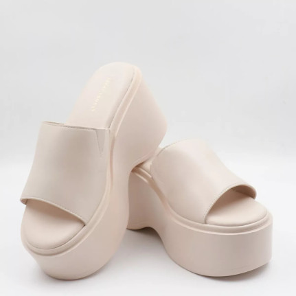 Πλατφόρμες με φαρδιά φάσα Ideal shoes 5259